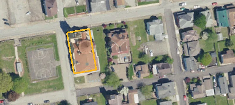 130 Fairview Ave