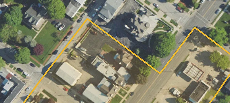 712 Fayette St