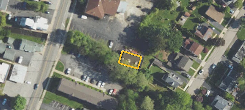 63 Morton Ave