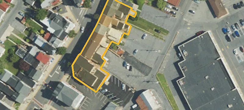 156 Main St