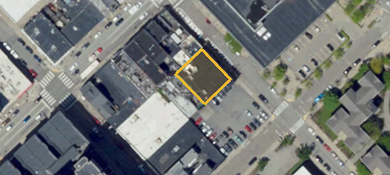 210 Oakland Ave