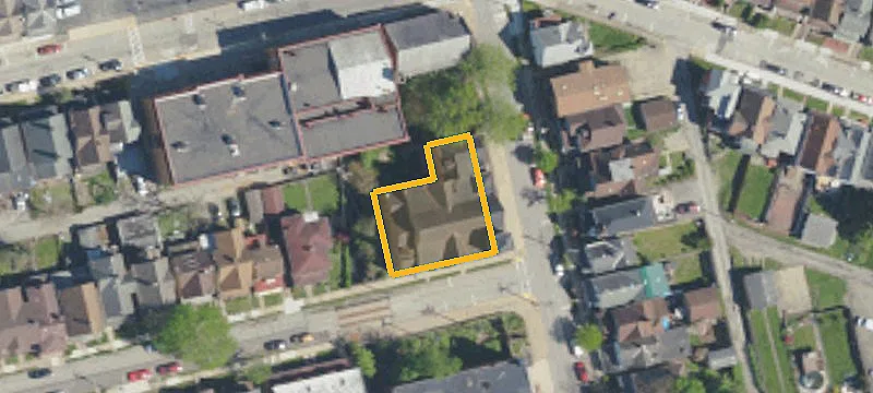 412 Ctr Ave