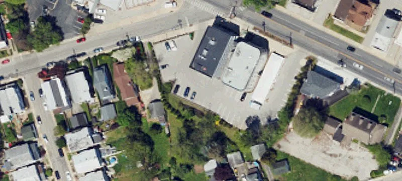 732 Montgomery Ave