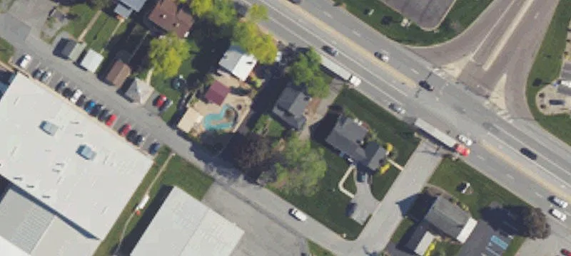 136 Ctr Ave
