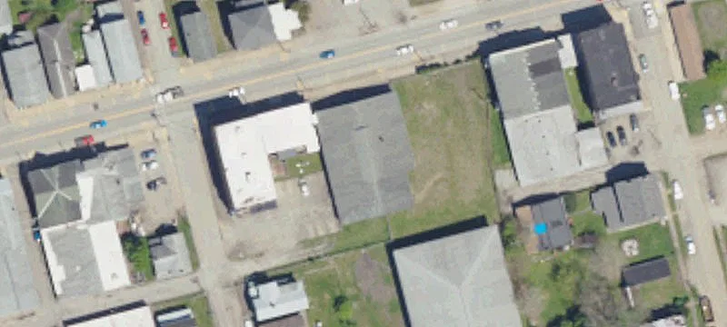 703 Crawford Ave