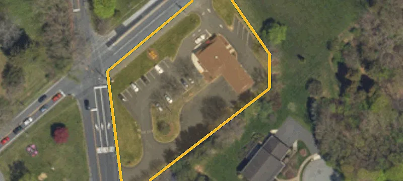 3840 Freemansburg Ave