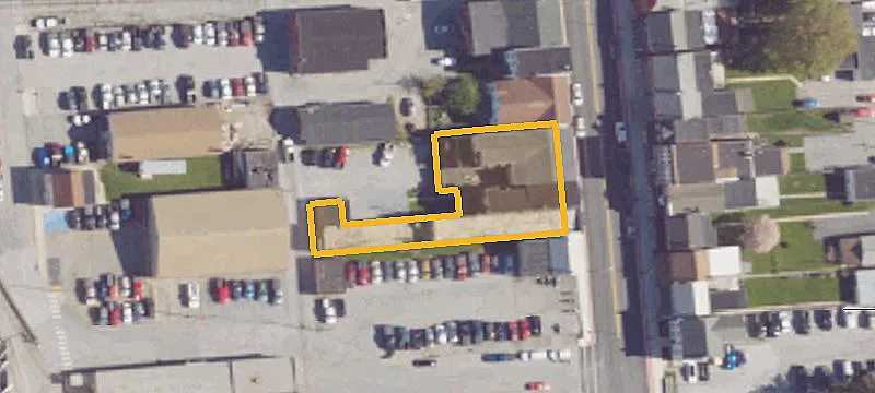136 Main St