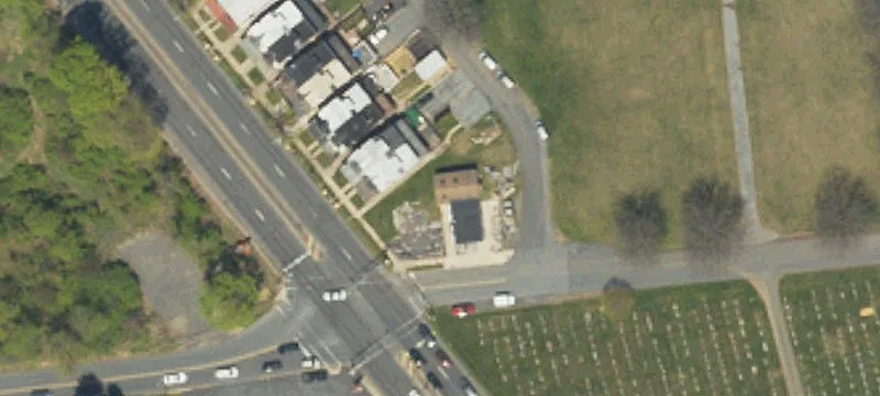 301-303 Fullerton Ave