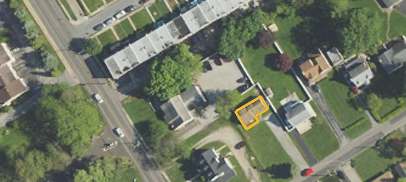 101 Oak Ave