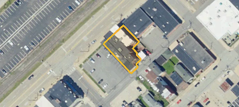 225 Main St