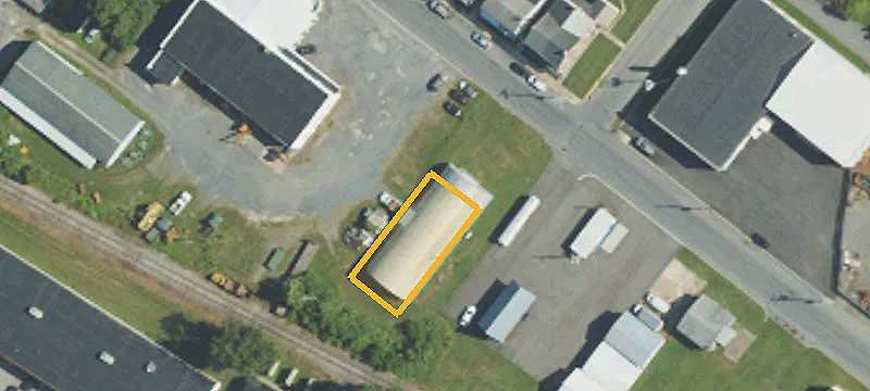 49 Maple St