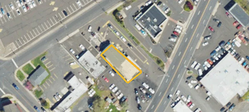 120 Lincoln Hwy
