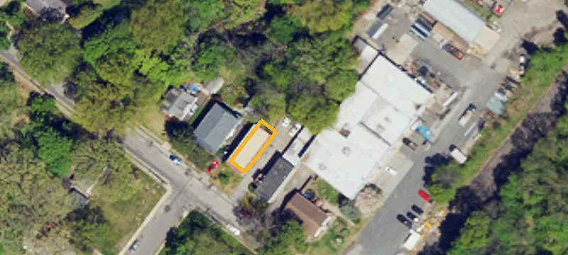 105 Laurel Ave