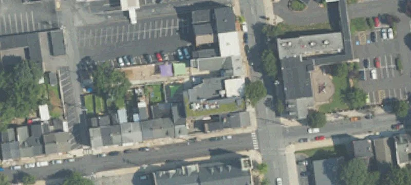150 Queen St