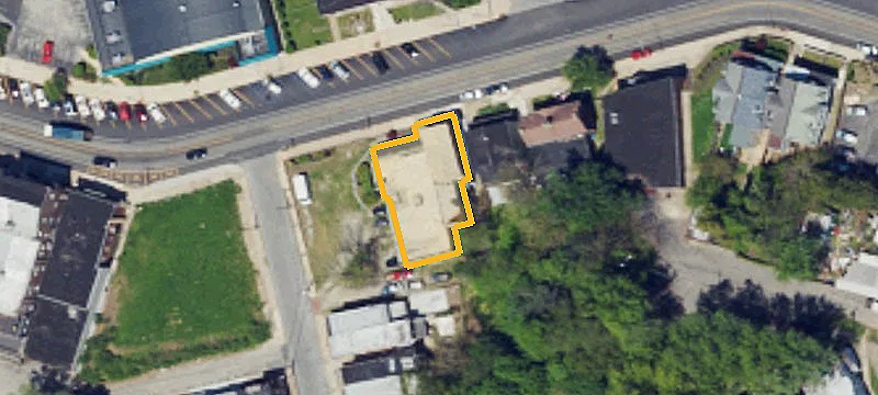 824 Main St