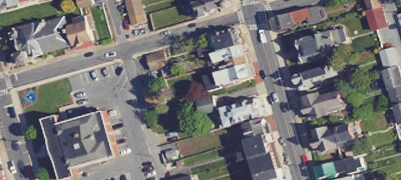 64 4th St