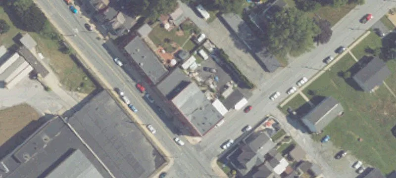 401 3rd St