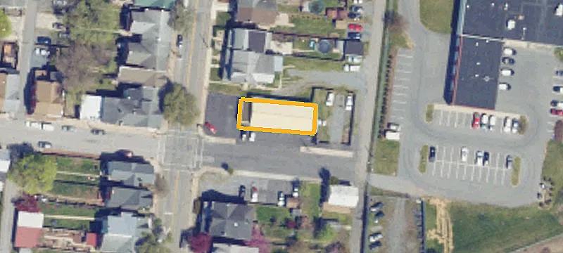 301 College St