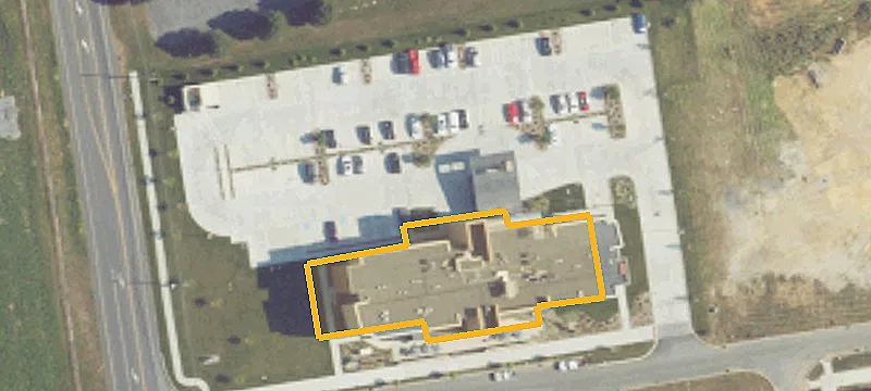 100 Springwood Dr