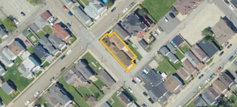 323 2nd Ave