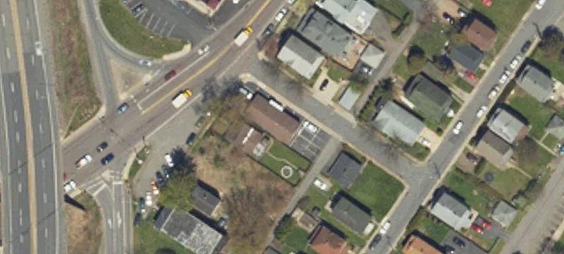 960 Main Ave
