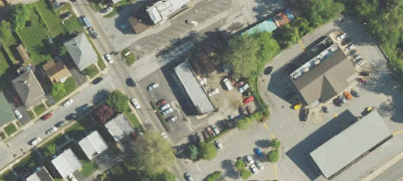 51 Oak Ln