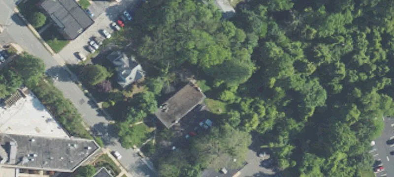 15 Morton Ave