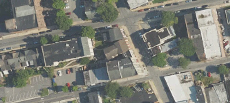 24 2nd Ave