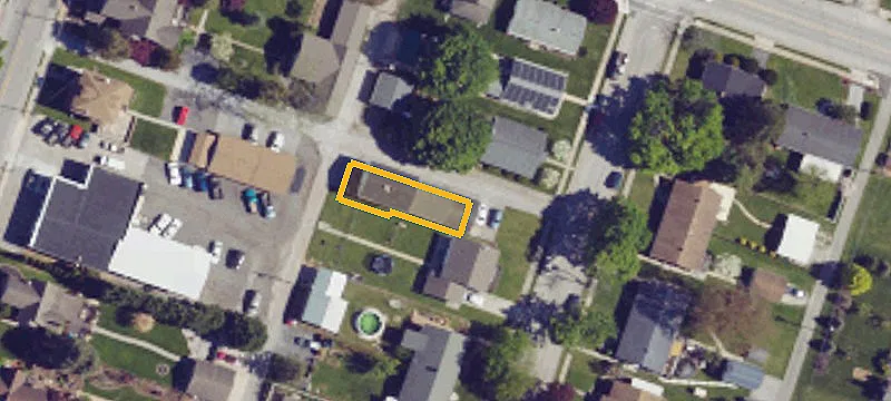 864 Walnut St