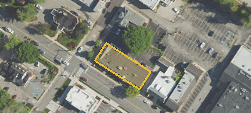 393 Lancaster Ave