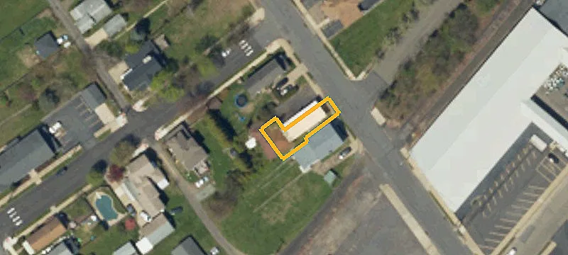 90 Owen St