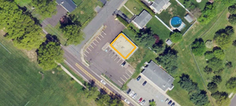 301 Lewis Rd