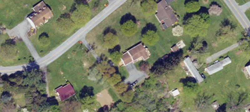 390 Sawmill Rd