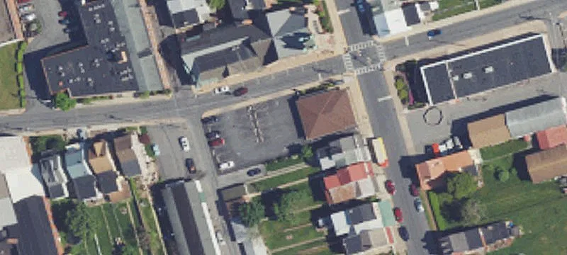100 3rd St