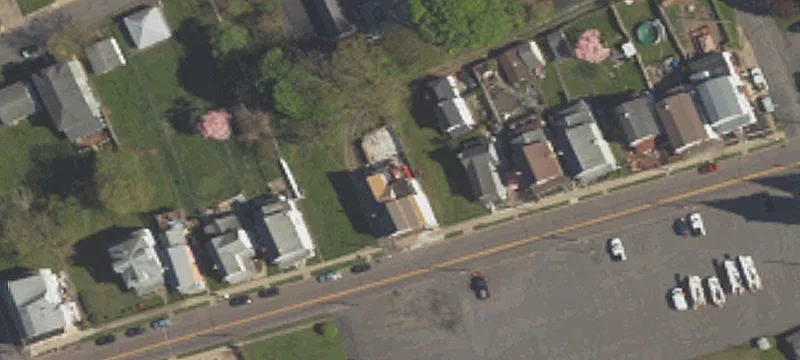 863 Main St
