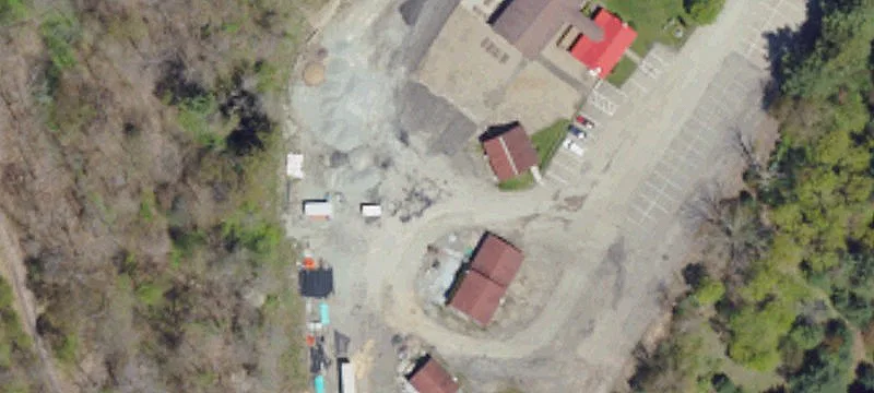 3930 National Pike