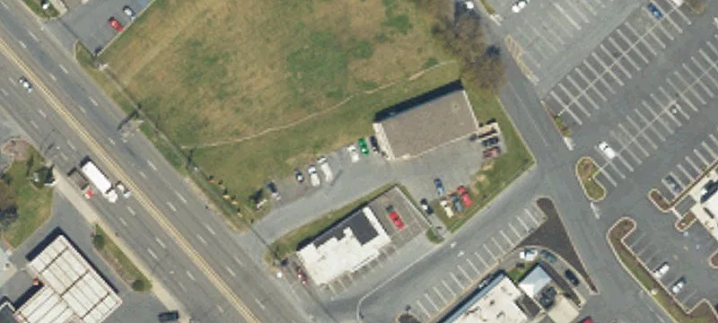 2717 Macarthur Rd