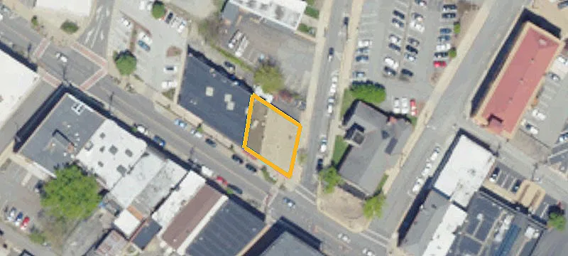 556-558 Lincoln Ave