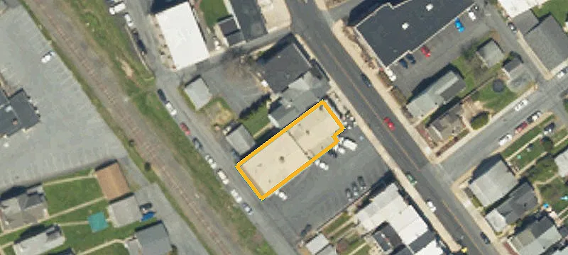 1752 Main St