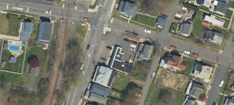 422 Main St