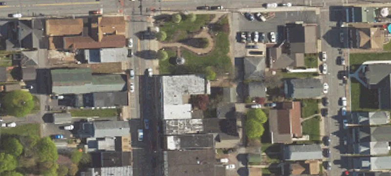437 Ctr St