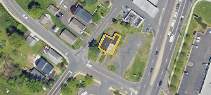 2099 Maple Ave