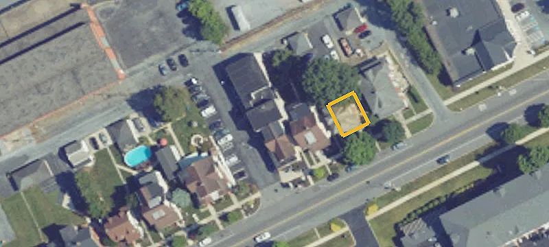 355 Chocolate Ave