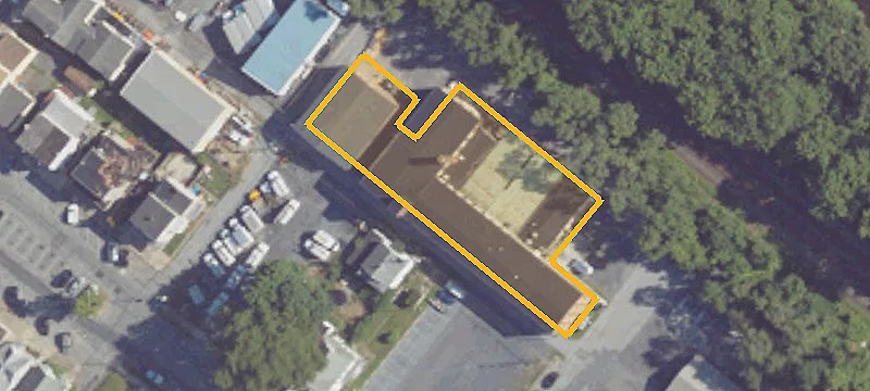 207 Walnut Aly