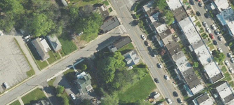 902 Sharon Ave