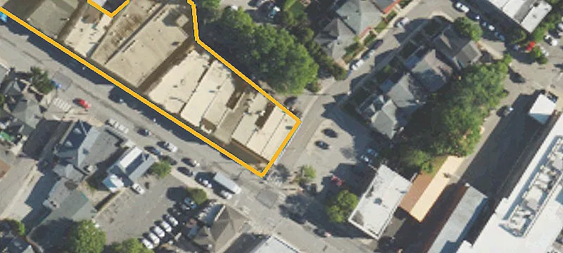 1001 Lancaster Ave