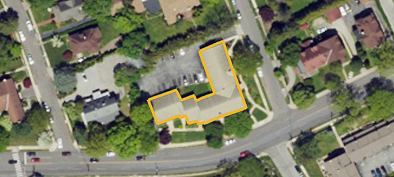 15 Montgomery Ave