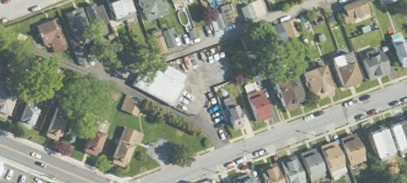532 Laughead Ave