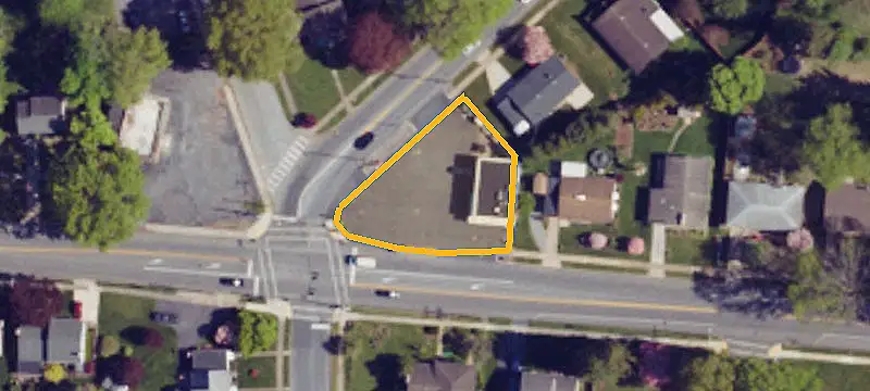 1415 Lowther Rd
