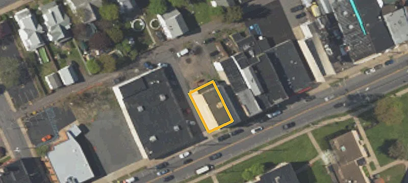 135 Main St